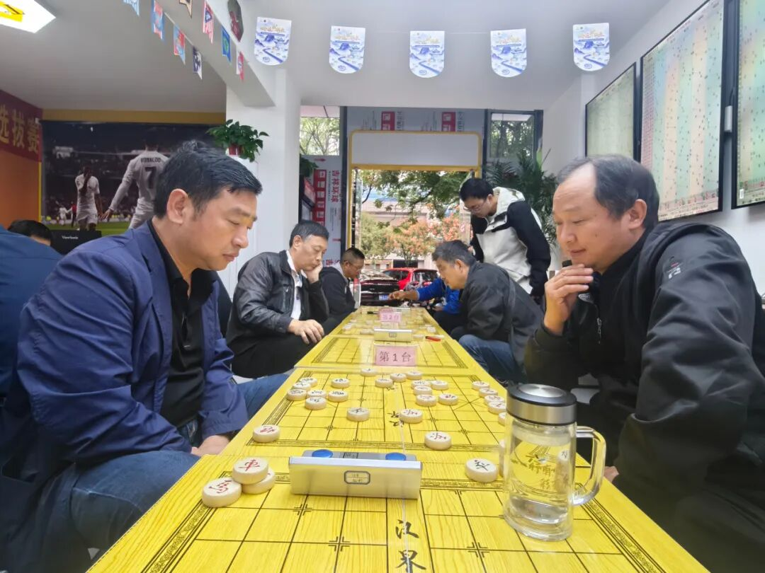 体店更有烟, 深度交融 体店更有烟, 深度交融